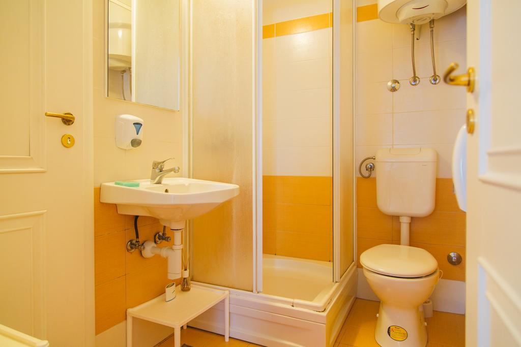 Auberge de jeunesse Cheap Sleep Marinero (Adults Only) à Hvar Town Extérieur photo