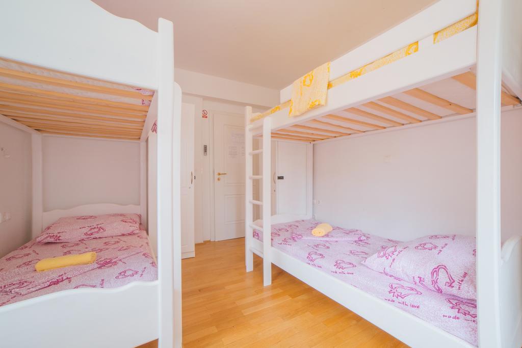 Auberge de jeunesse Cheap Sleep Marinero (Adults Only) à Hvar Town Extérieur photo